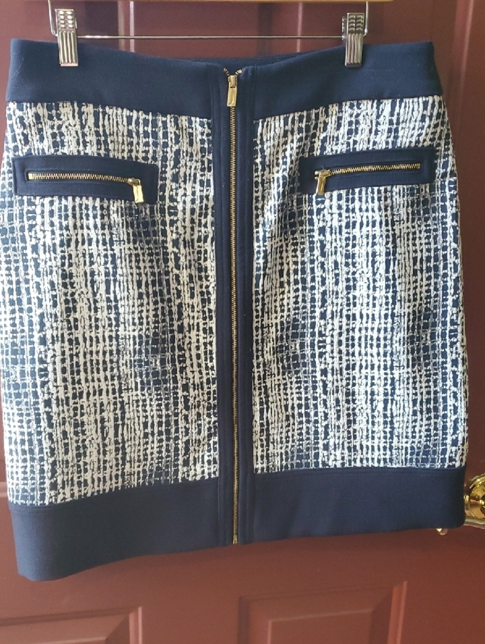 Jones NEW YORK Navy extured Zip-Front Pencil Skirt Gold Accents  Size 8